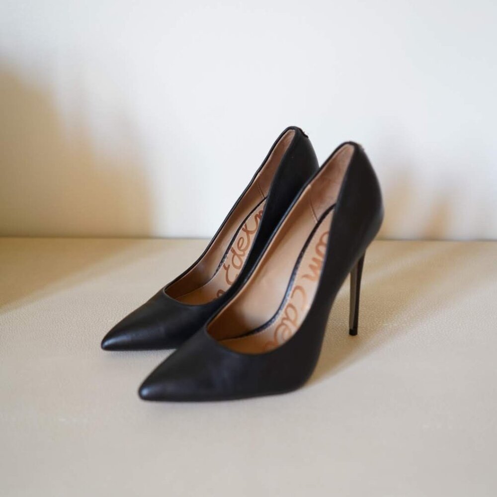 Sam Edelman | Danna Pointed Toe Heel in Black Leather Size 6